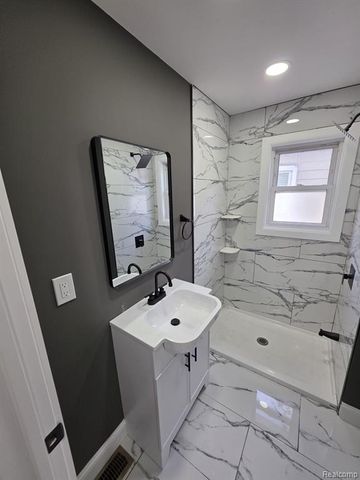 2144 4th Street, Trenton, MI 48183