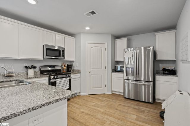 202 Rushing Waters Drive, Inman, SC 29349