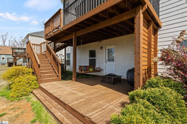 202 Rushing Waters Drive, Inman, SC 29349