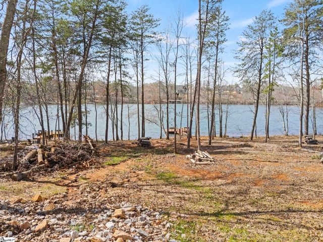 202 Rushing Waters Drive, Inman, SC 29349