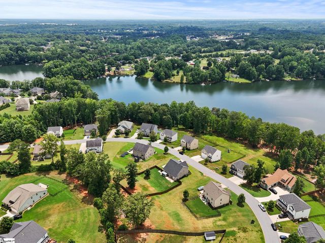 202 Rushing Waters Drive, Inman, SC 29349