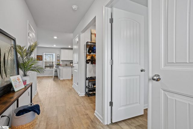 202 Rushing Waters Drive, Inman, SC 29349