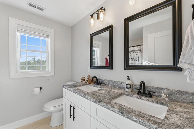 31 Cortland Avenue, Weare, NH 03281