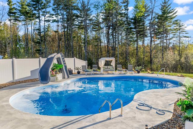 31 Cortland Avenue, Weare, NH 03281