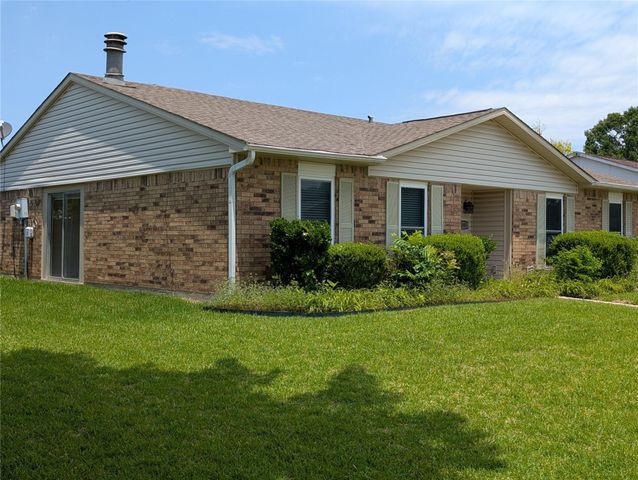 2105 Rose Hill Road, Carrollton, TX 75007