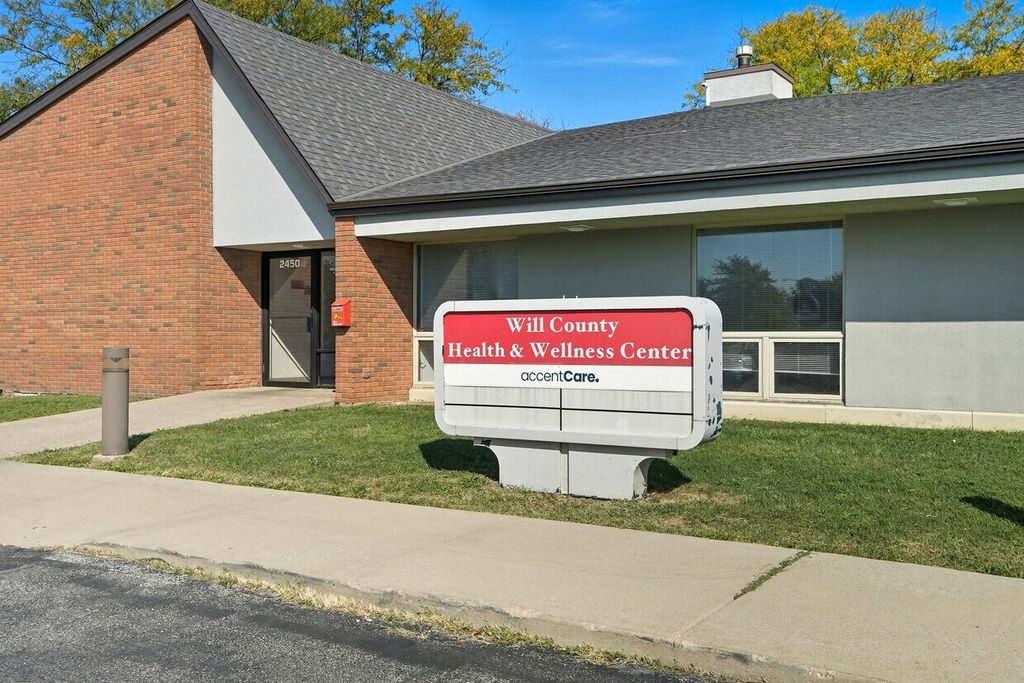 2450 Glenwood Avenue, Joliet, IL 60435