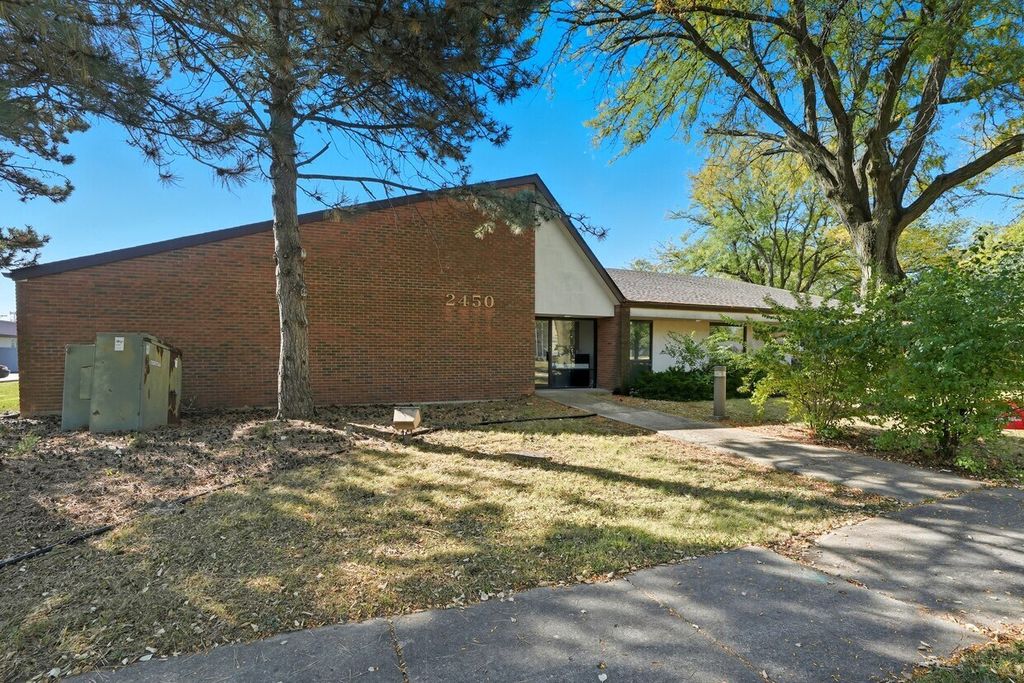 2450 Glenwood Avenue, Joliet, IL 60435 — photo 4