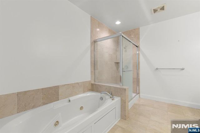 116 The Promenade, Edgewater, NJ 07020