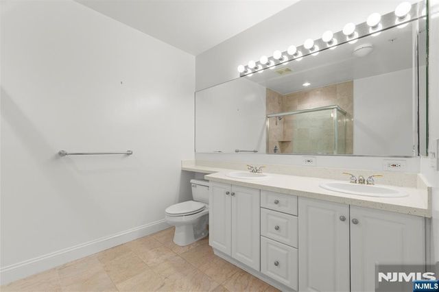 116 The Promenade, Edgewater, NJ 07020