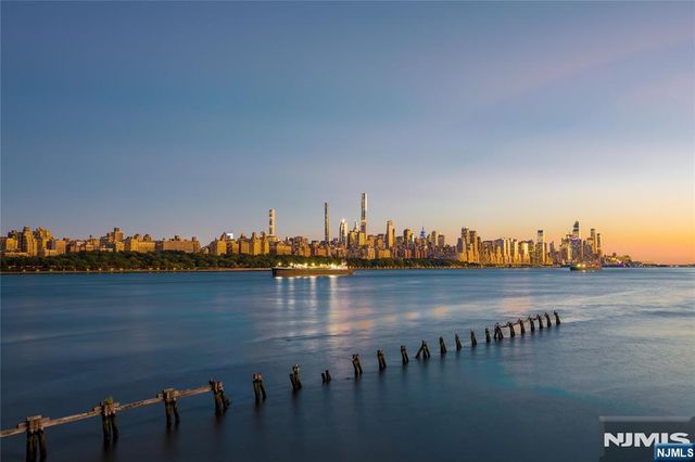 116 The Promenade, Edgewater, NJ 07020