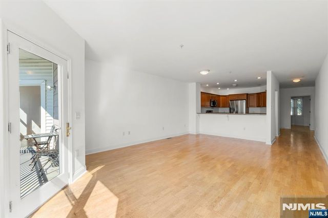 116 The Promenade, Edgewater, NJ 07020