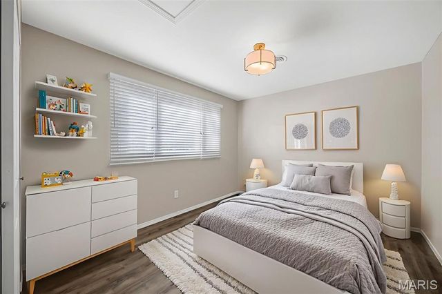 569 Highland Ridge Drive, Ballwin, MO 63011