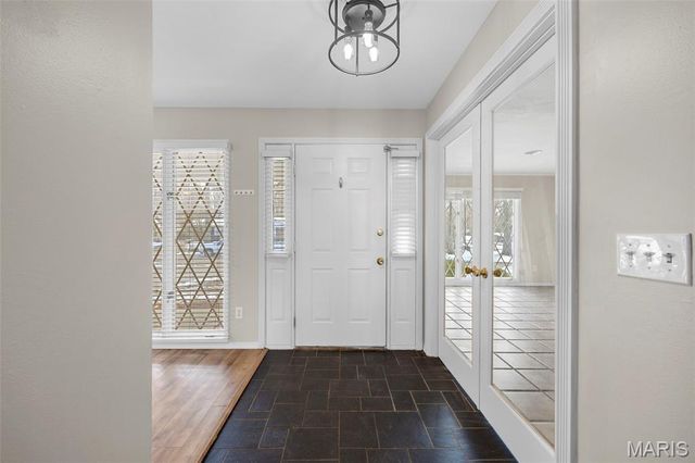 569 Highland Ridge Drive, Ballwin, MO 63011