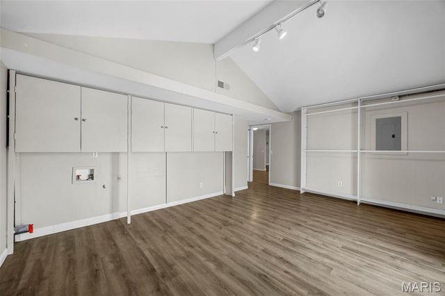 569 Highland Ridge Drive, Ballwin, MO 63011