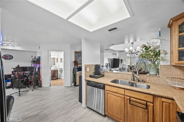4755 Templeton St 2215, Los Angeles, CA 90032