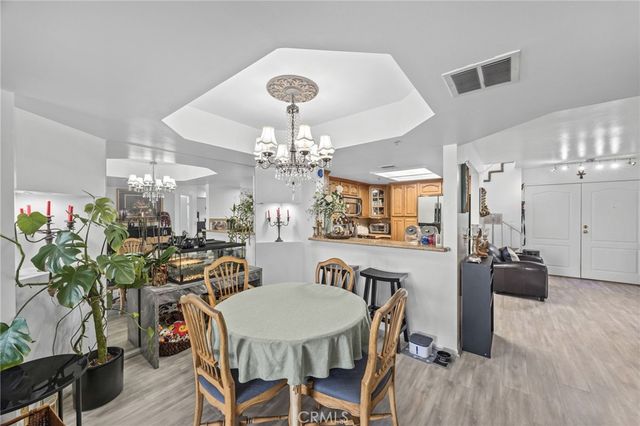 4755 Templeton St 2215, Los Angeles, CA 90032