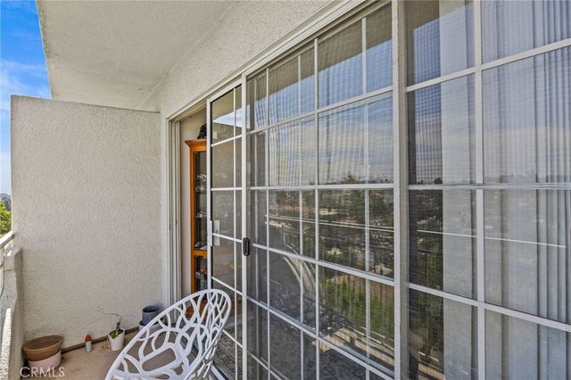 4755 Templeton St 2215, Los Angeles, CA 90032