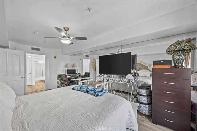 4755 Templeton St 2215, Los Angeles, CA 90032