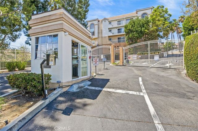 4755 Templeton St 2215, Los Angeles, CA 90032