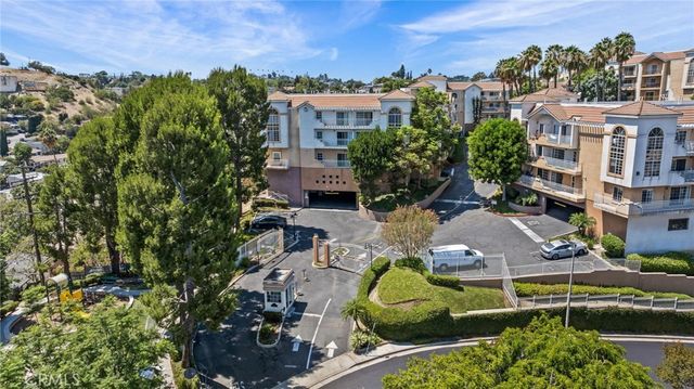 4755 Templeton St 2215, Los Angeles, CA 90032