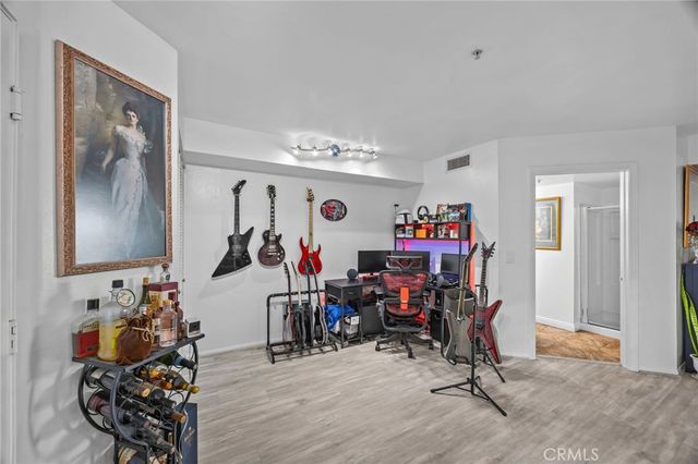 4755 Templeton St 2215, Los Angeles, CA 90032