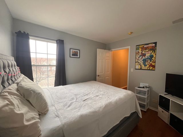 610 Lakeridge Court, Naperville, IL 60563