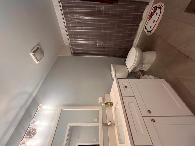 610 Lakeridge Court, Naperville, IL 60563