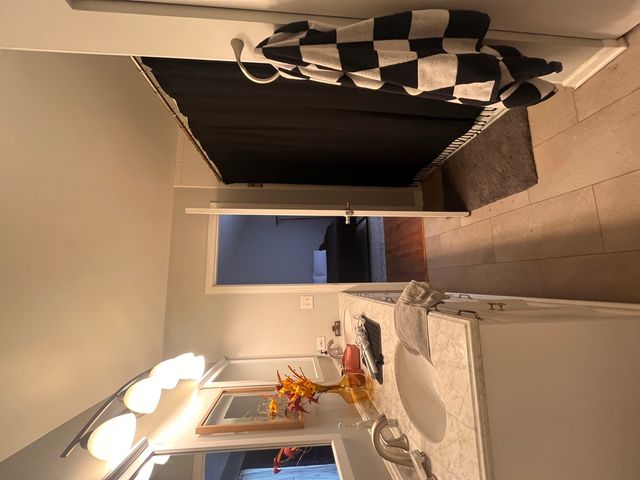 610 Lakeridge Court, Naperville, IL 60563