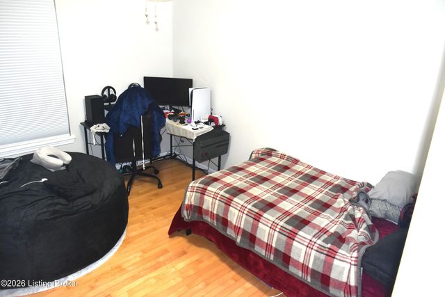 10408 Vantage Rd, Louisville, KY 40299