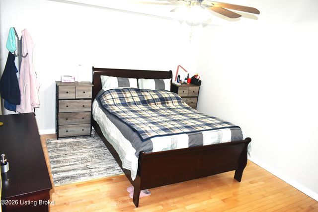 10408 Vantage Rd, Louisville, KY 40299