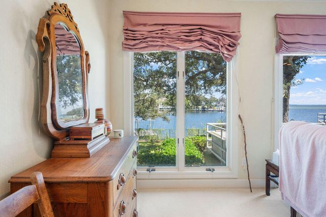 777 Boulevard Of The Champions, Shalimar, FL 32579