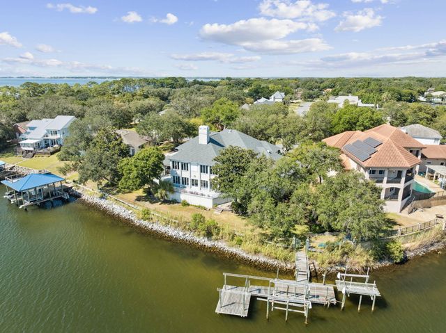 777 Boulevard Of The Champions, Shalimar, FL 32579