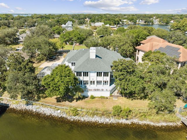 777 Boulevard Of The Champions, Shalimar, FL 32579