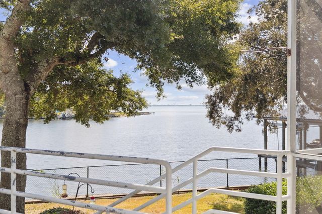 777 Boulevard Of The Champions, Shalimar, FL 32579