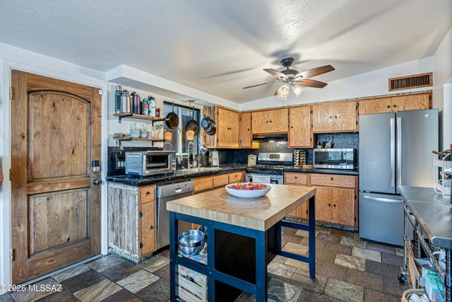 2402 W Wagon Wheel Drive, Tucson, AZ 85745