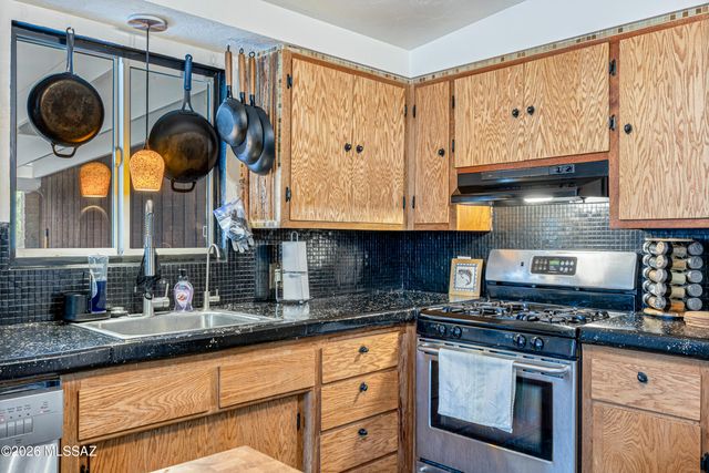 2402 W Wagon Wheel Drive, Tucson, AZ 85745