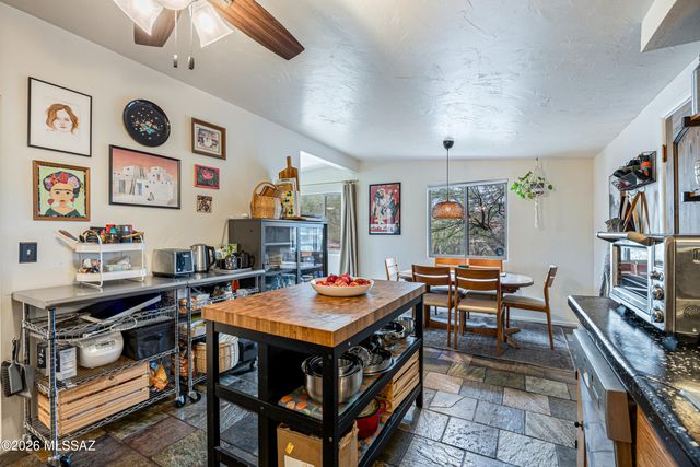 2402 W Wagon Wheel Drive, Tucson, AZ 85745