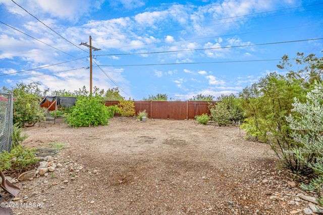 2402 W Wagon Wheel Drive, Tucson, AZ 85745