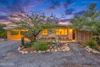 2402 W Wagon Wheel Drive, Tucson, AZ 85745