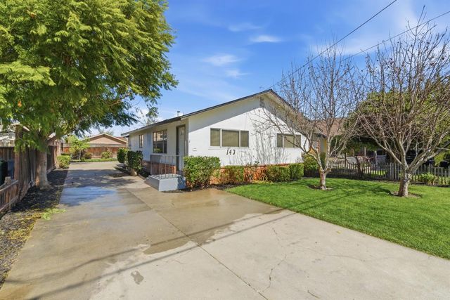 143 W Beverly Pl, Tracy, CA 95376