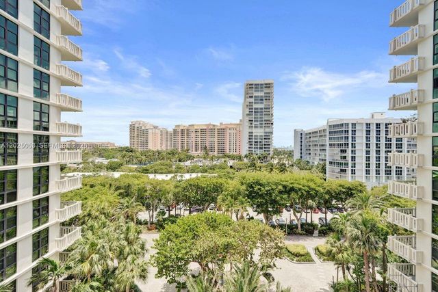 1121 Crandon Blvd E604, Key Biscayne, FL 33149
