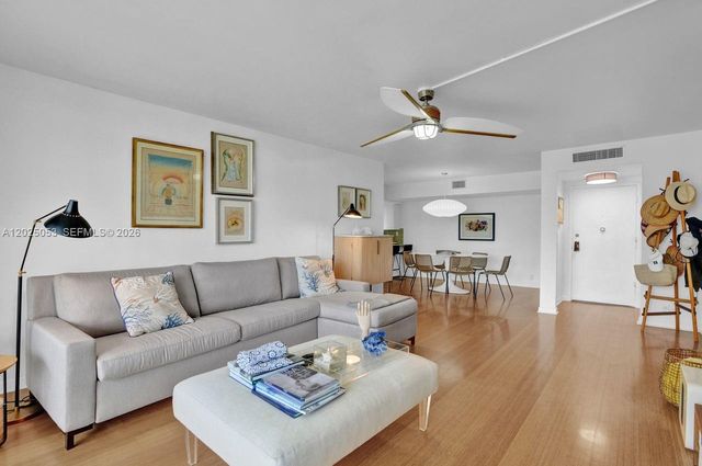 1121 Crandon Blvd E604, Key Biscayne, FL 33149