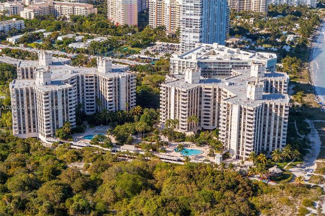 1121 Crandon Blvd E604, Key Biscayne, FL 33149