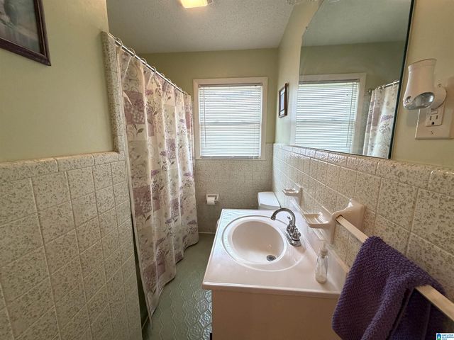 102 11TH STREET S, Bessemer, AL 35020
