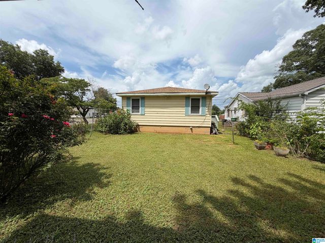 102 11TH STREET S, Bessemer, AL 35020