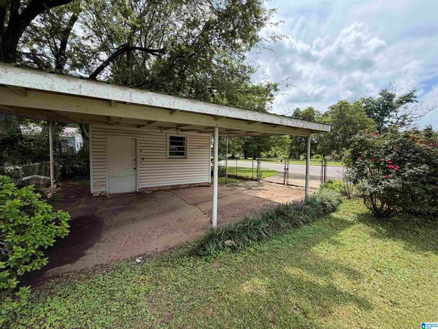 102 11TH STREET S, Bessemer, AL 35020