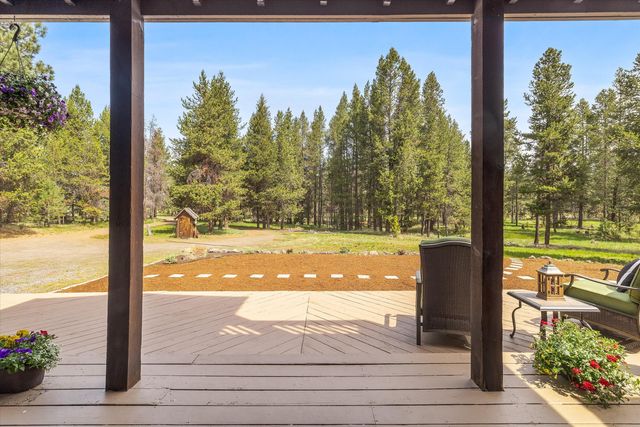 16465 White Buck Avenue, La Pine, OR 97739