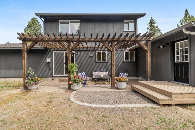16465 White Buck Avenue, La Pine, OR 97739