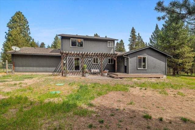 16465 White Buck Avenue, La Pine, OR 97739