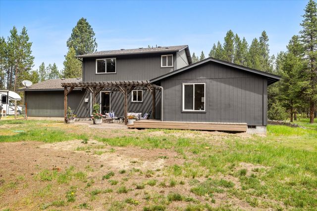 16465 White Buck Avenue, La Pine, OR 97739